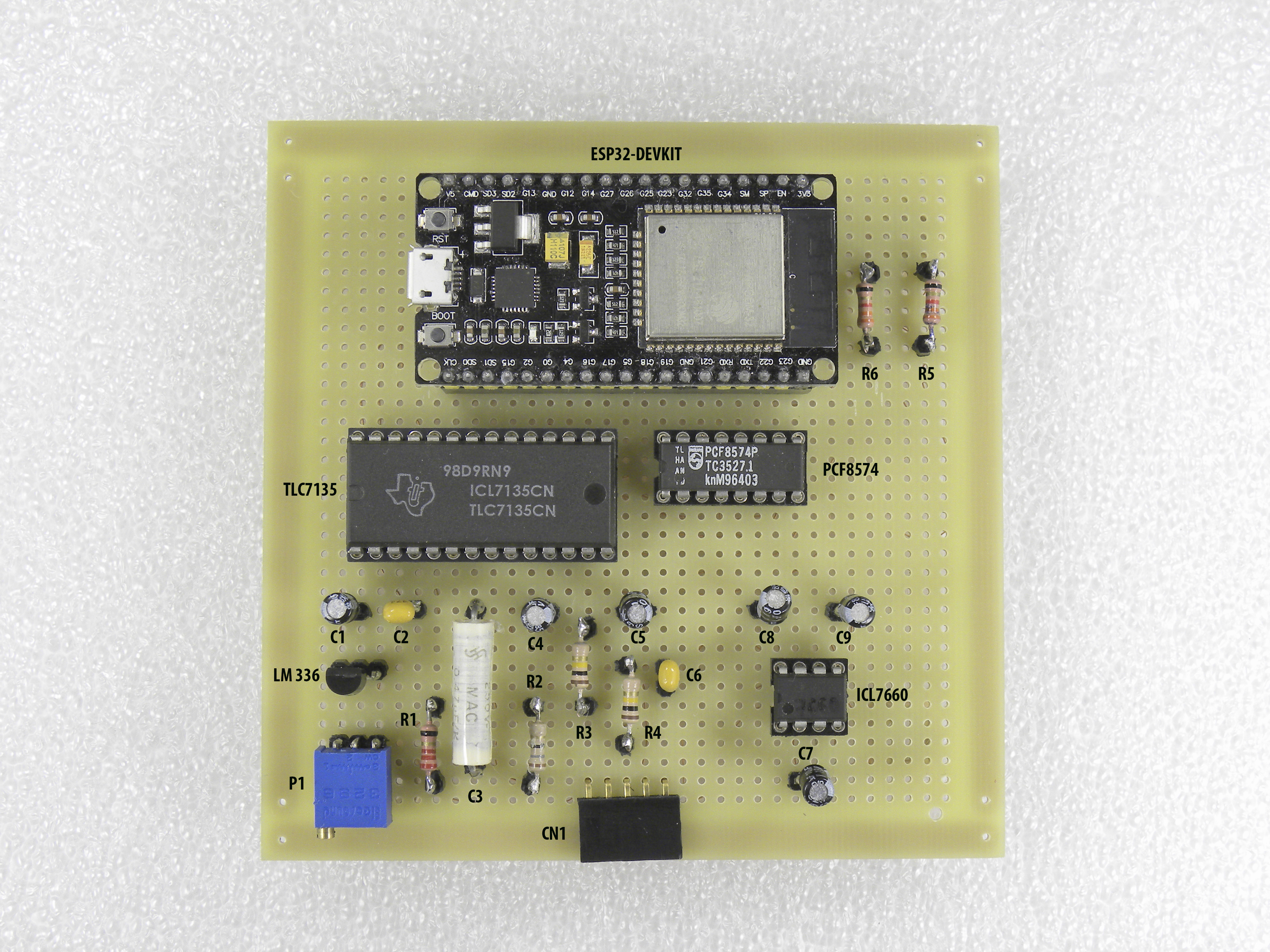 ESP32 DVM7135 F01.JPG